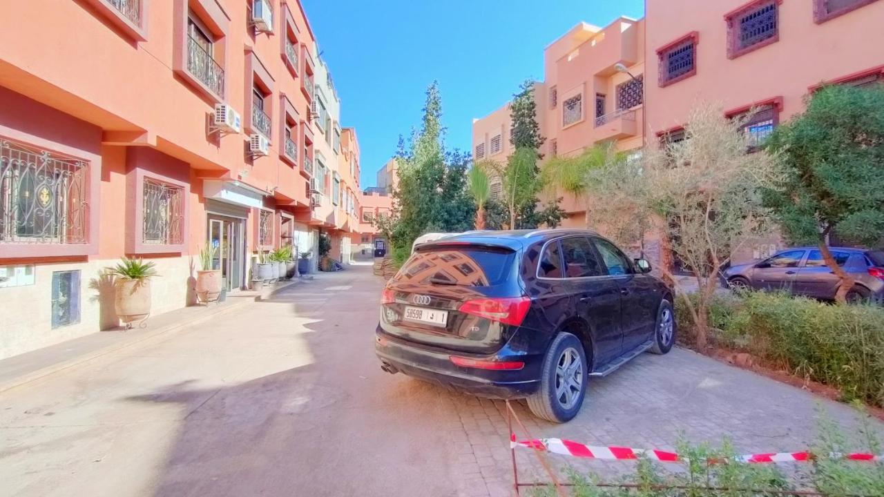 Ferienwohnung Cycas Family Aparts -Fibre Optique- Marrakesch Exterior foto